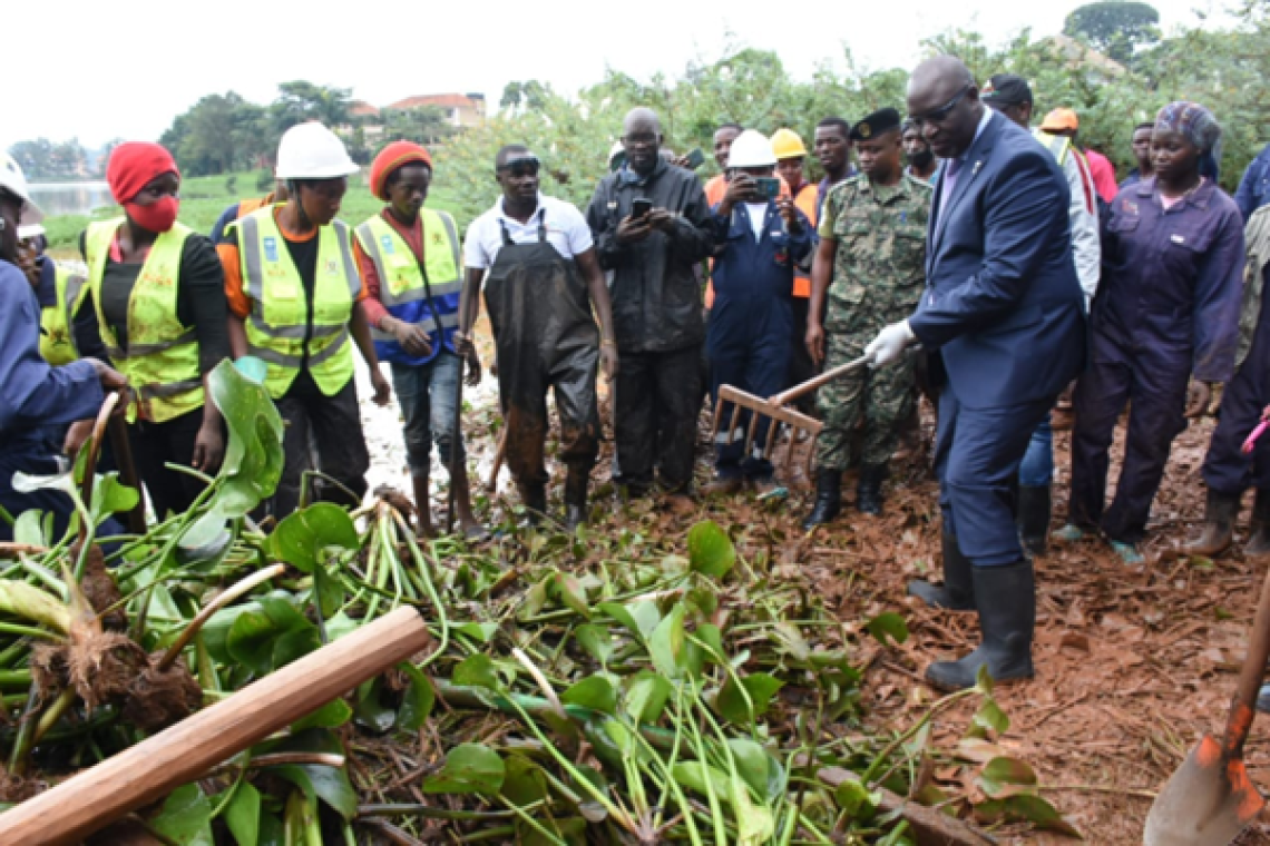 Communal cleaning of the King's lake in Ndeeba